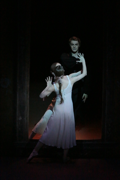  Evgenia Obraztsova as Tatiana.<br/> Alexander Volchkov as Onegin.<br/> Photo by Damir Yusupov.