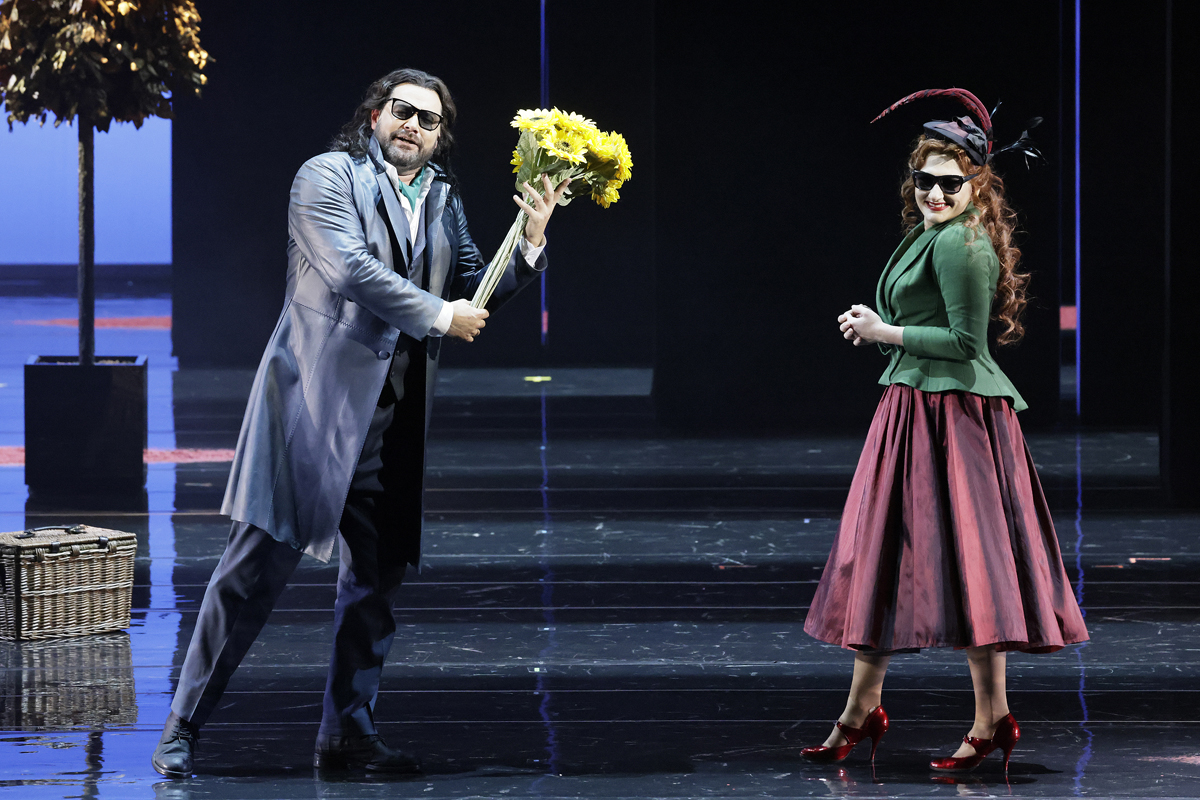 Ildar Abdrazakov as Don Giovanni, Dinara Alieva as Donna Elvira. <br>Photo by Damir Yusupov.