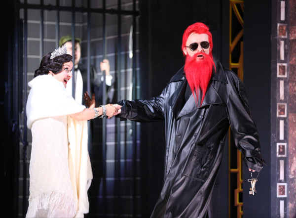 Marianna Asvoynova as Périchole, <br>Alexei Morozov as Don Andrès de Ribeira.<br>Photo by Vladimir Mayorov.