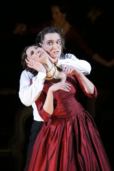 Vladislav Lantratov as Hamlet.<br/> Kristina Karasyova as Gertrude.<br/> Photo by Damir Yusupov.