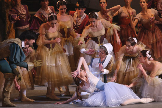 <br/>Svetlana Zakharova as Giselle. Photo by Elena Fetisova.