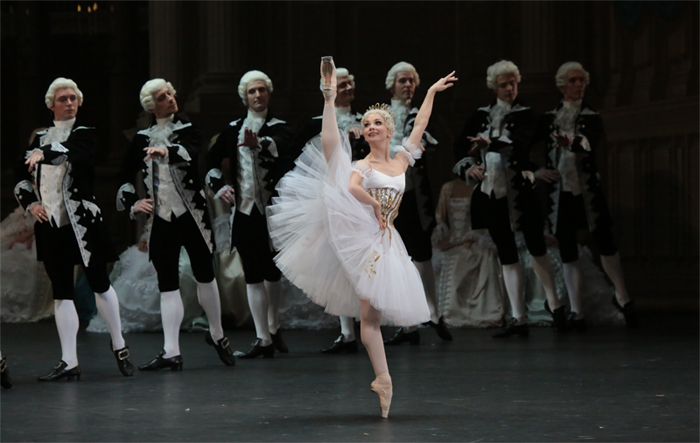 As Angela in Marco Spada. Photo by Damir Yusupov.