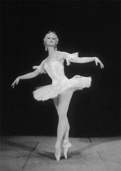 As Princess Aurora in The Sleeping Beauty.Photo from M. Plisetskaya archive.