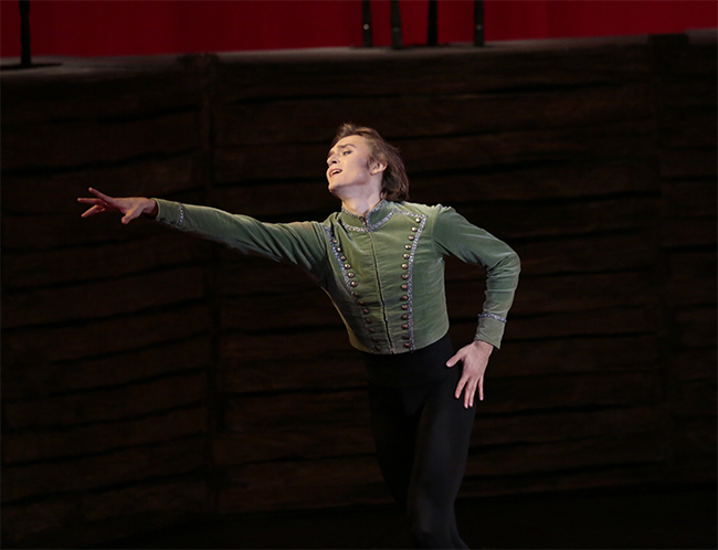 Denis Rodkin as Jose. Photo by Damir Yusupov.