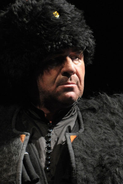 As General Charnota in The Flight (Beg).  Photo: archive of the Boris Pokrovsky Musical Theatre.