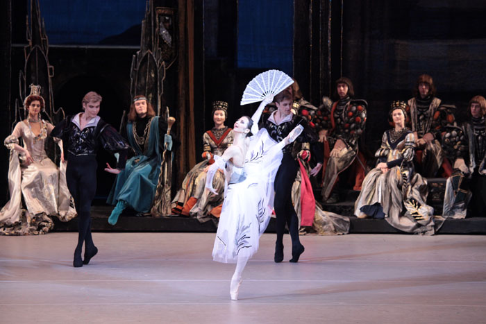 Anna Tikhomirova as Spanish Bride.<br/>Photo by Damir Yusupov.