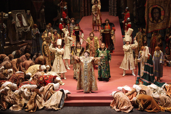 A scene from the performance.<br />Vladimir Matorin as Boris Godunov.<br/>Photo by Damir Yusupov.