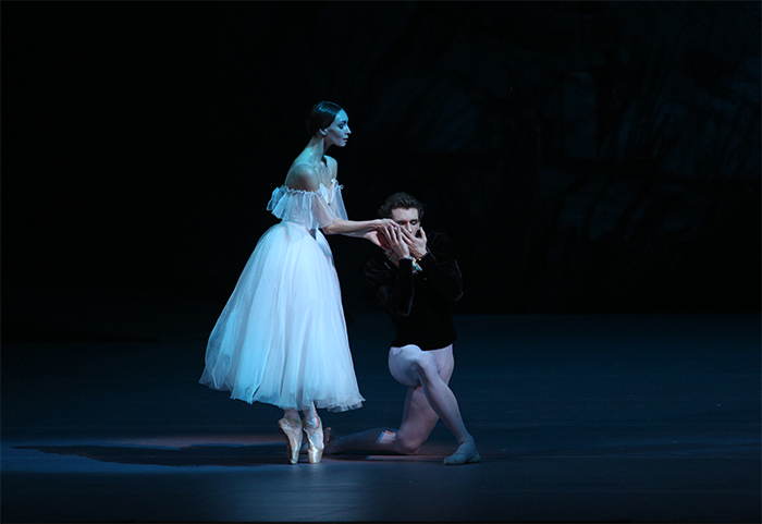 Olga Smirnova as Giselle. Semyon Chudin as Count Albrecht. Photo by Damir Yusupov.