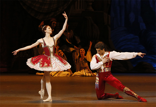 As Conrad in Le Corsaire. Ekaterina Krysanova as Medora. Photo by Damir Yusupov.