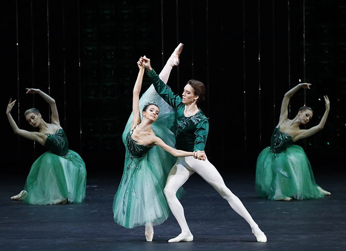 Emeralds. In the leading part. Opposite Klim Efimov. Photo by Damir Yusupov.