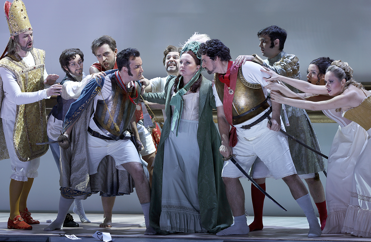 Nikolai Kazansky as Barone di Trombonok. Yevgenia Vasilchuk as Delia. <br/>  Alexei Neklyudov as Cavaliere Belfiore. Ruzil Gatin as Conte di Libenskof. <br/> José Fardilha as Don Profondo. Albina Shagimuratova as Contessa di Folleville. <br/> Igor Golovatenko as Don Alvaro. Bekhzod Davronov as Don Luigino. <br/> Yulia Mazurova as Modestina. Elena Maximova as Marchesa Melibea. <br/>Photo by Damir Yusupov.