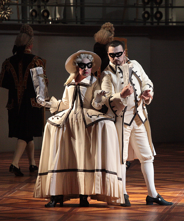 As Valzacchi in Der Rosenkavalier. Irina Dolzhenko as Annina. Photo by Christina Kalinina.