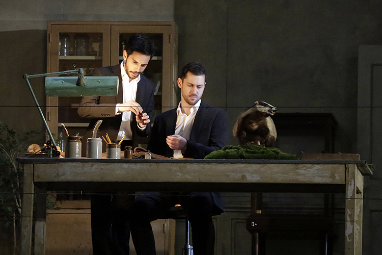 Juan Sancho as Oronte. <br/>David Hansen as Ruggiero. <br/>Photo by Damir Yusupov.