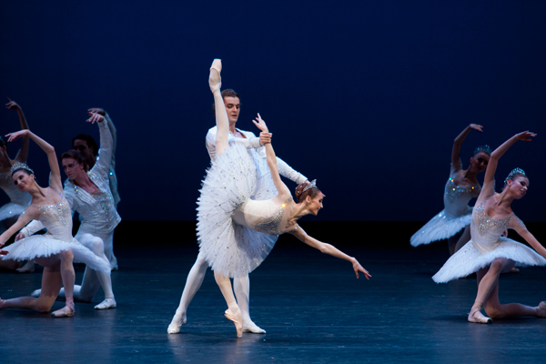 Diamonds.<br/>Svetlana Zakharova, Alexander Volchkov.<br/>Photo by Elena Fetisova.