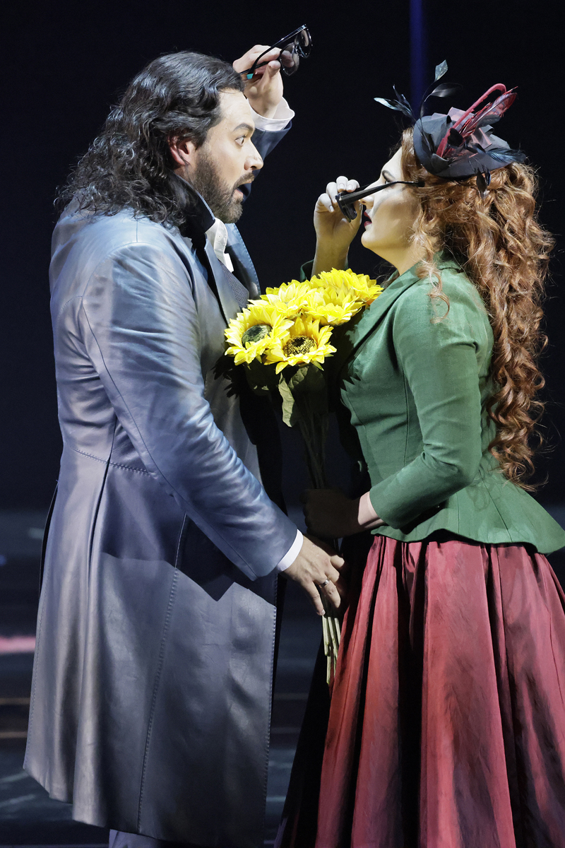 Ildar Abdrazakov as Don Giovanni, Dinara Alieva as Donna Elvira. <br>Photo by Damir Yusupov.