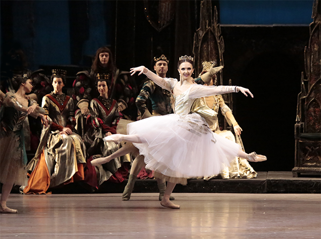 As Hugarian Bride in Swan Lake. Photo by Damir Yusupov.