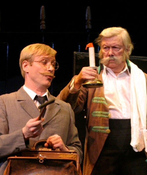 German Yukavsky as a Doctor, <br> Boris Druzhinin as Ivan. <br> Photo: archive of the Boris Pokrovsky Musical Theatre. 