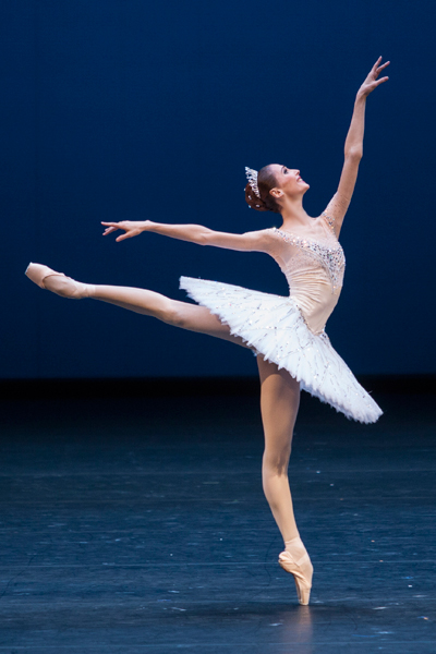 Diamonds.<br/>Svetlana Zakharova.<br/>Photo by Elena Fetisova.