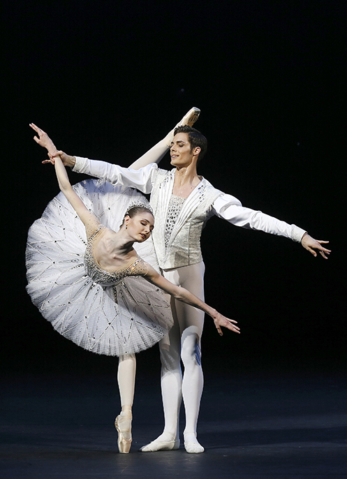 Diamonds. Alyona Kovalyova, Jacopo Tissi. Photo by Damir Yusupov.